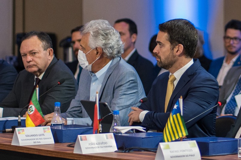 Capa No Fórum de Governadores, Leite defende cobrança à União por perda de arrecadação nos Estados