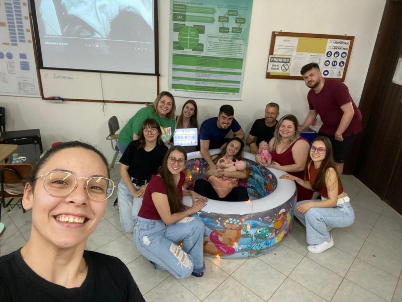 Capa Alunos de Fisioterapia têm aula temática sobre parto humanizado