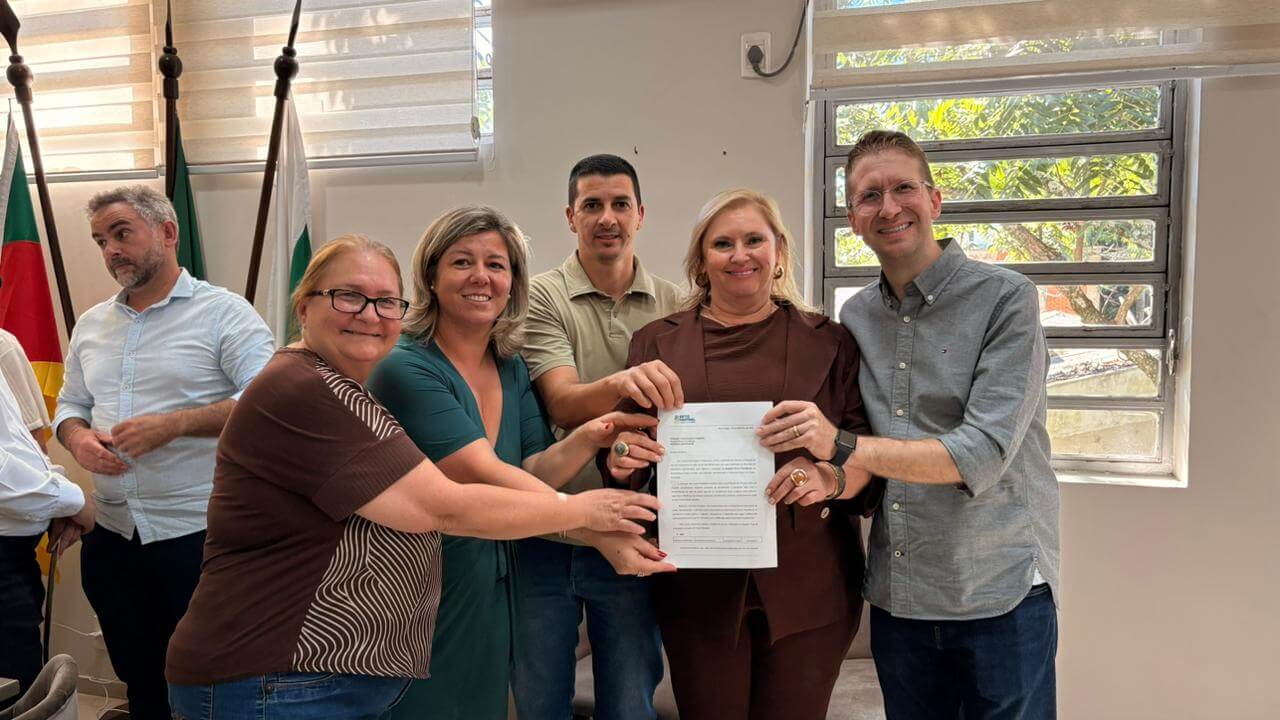 Capa Secretário Beto Fantinel anuncia repasse de R$ 100 mil ao Hospital Divina Providência