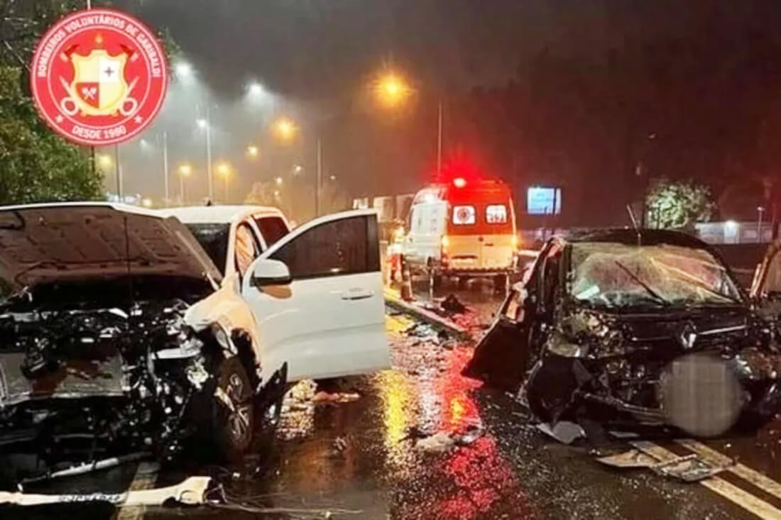 Capa Colisão frontal na BR-470 deixa uma mulher morta e quatro feridos em Garibaldi