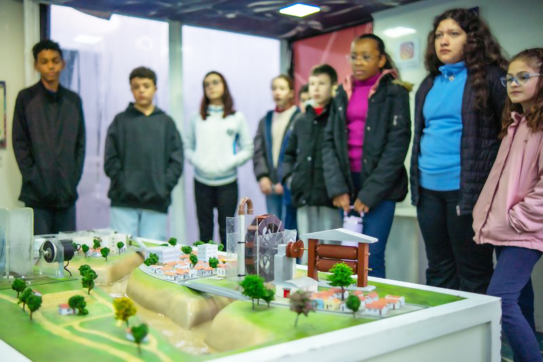 Capa Corsan apresenta exposição interativa na URI/FW