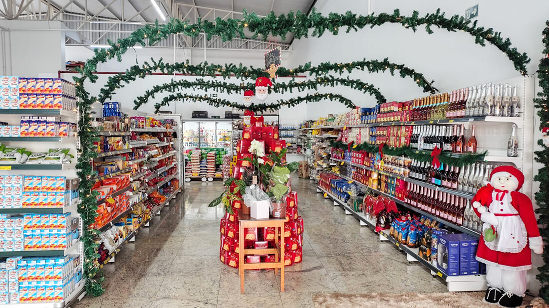Capa Supermercados Cotrifred inauguram Vila Natalina com foco em magia e tradição