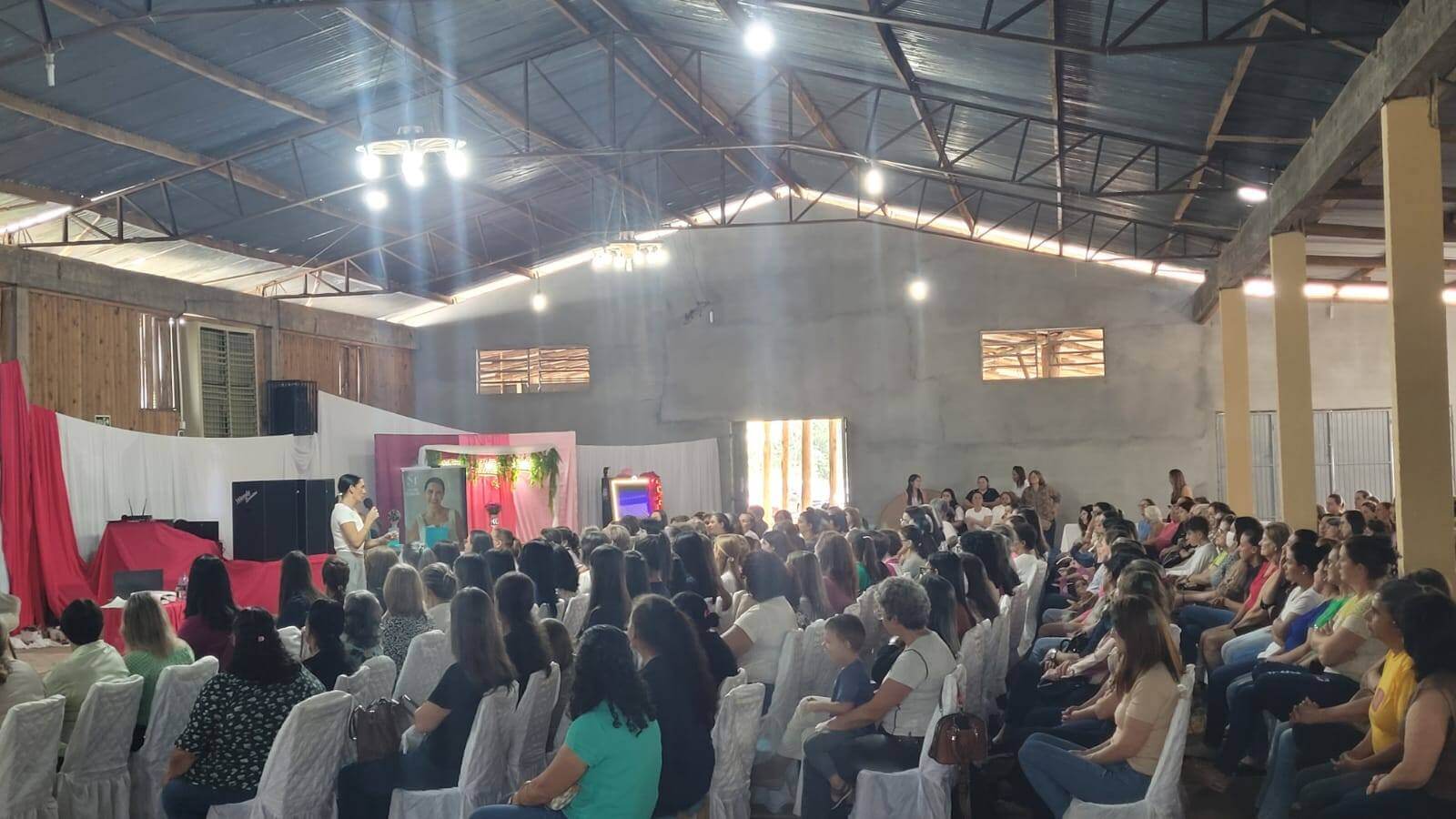 Capa Prefeitura de Liberato Salzano promove encontro de mulheres e mães