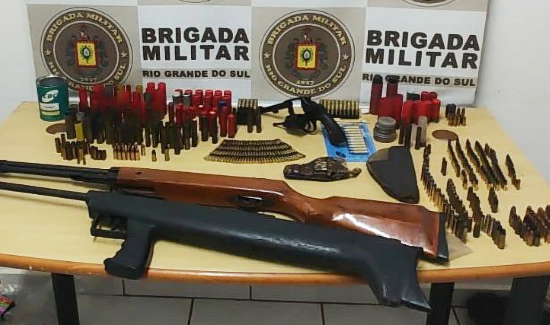 Capa Brigada Militar prende homem por porte ilegal de arma de fogo em Tenente Portela