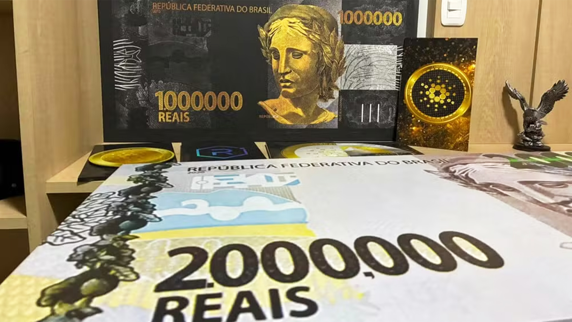 Capa Polícia prende no Rio de Janeiro por envolvimento em fraude financeira que subtraiu R$ 37 milhões de aposentada gaúcha