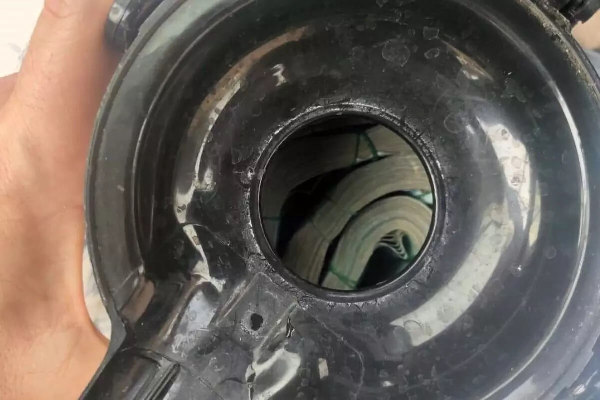 Capa PRF apreende R$ 281 mil e mercadorias contrabandeadas em picape de FW