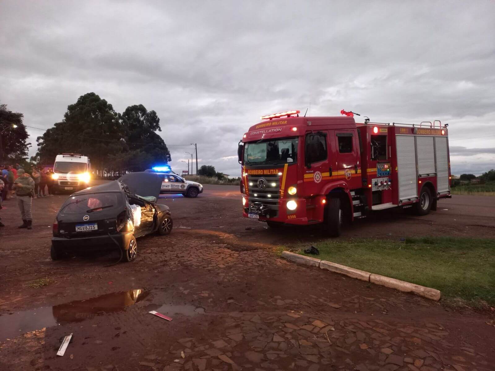 Capa  Acidente entre Celta e Bitrem resulta em uma morte na BR 386, em Boa Vista das Missões