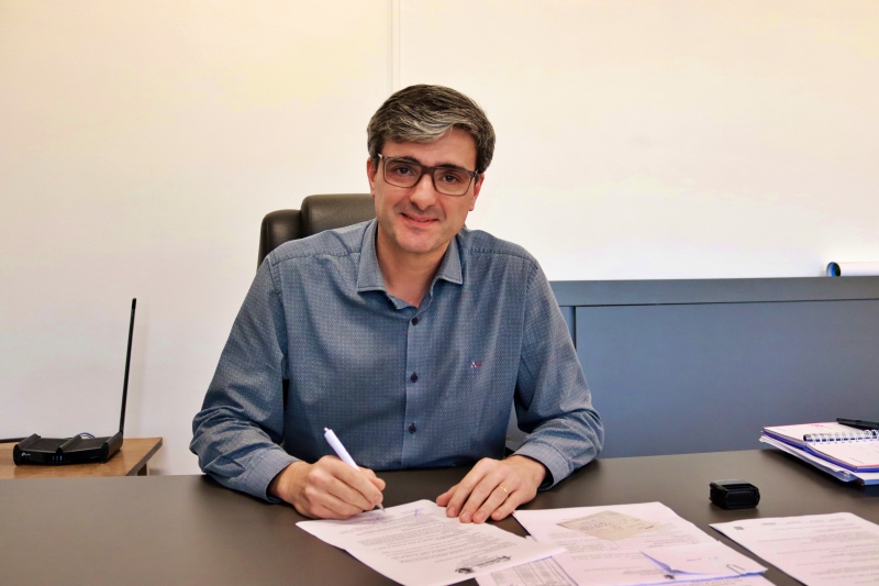 Capa Régis Lorenzoni assume como prefeito em exercício