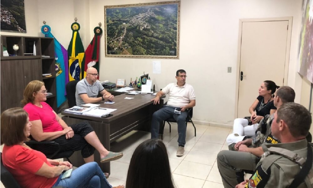 Capa Ametista do Sul: administração propõe reunião para tratar de segurança nas escolas