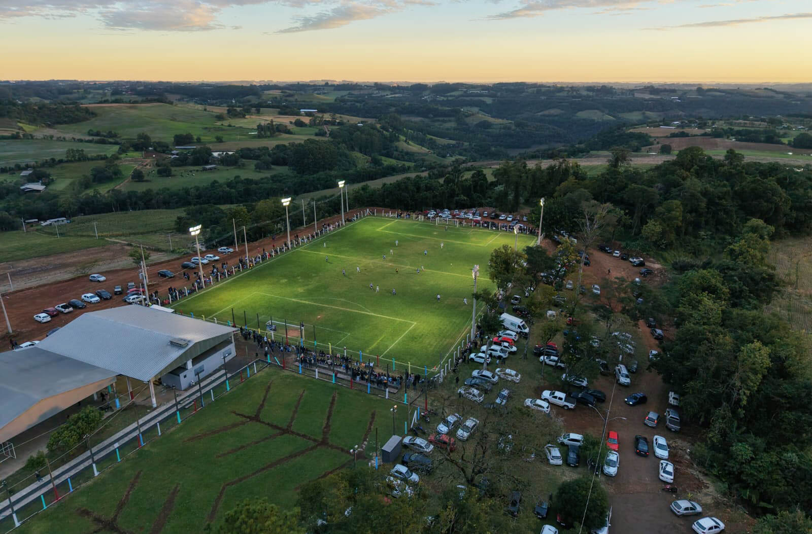 Capa Figueiras e Serrano conquistam títulos no Campeonato Municipal de Futebol de Caiçara