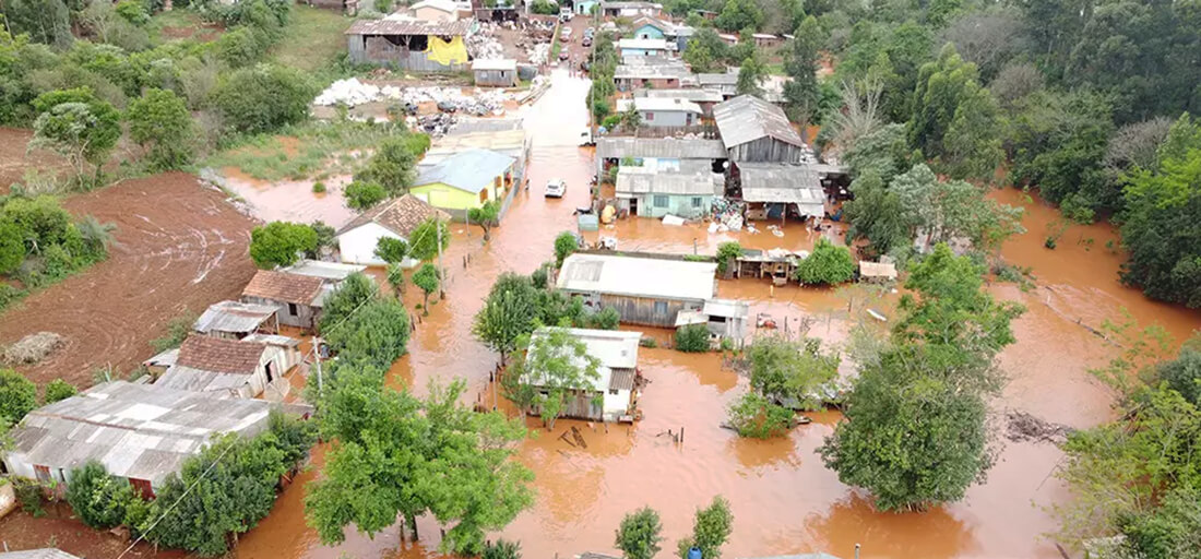 Capa Fortes chuvas causam alagamentos em cidades da região