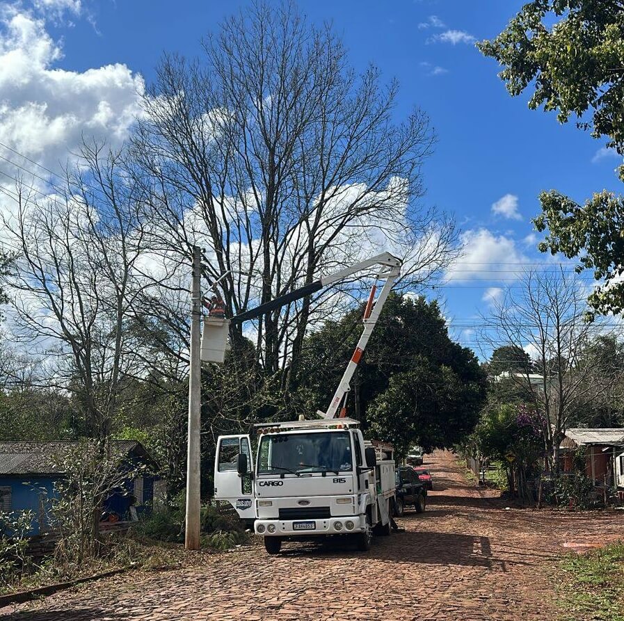 Capa Bairro Nove de Julho, em Redentora, recebe nova iluminação e fica mais iluminado