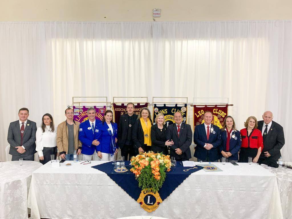 Capa Governador do Distrito LD4 do Lions Clube visita Três Passos