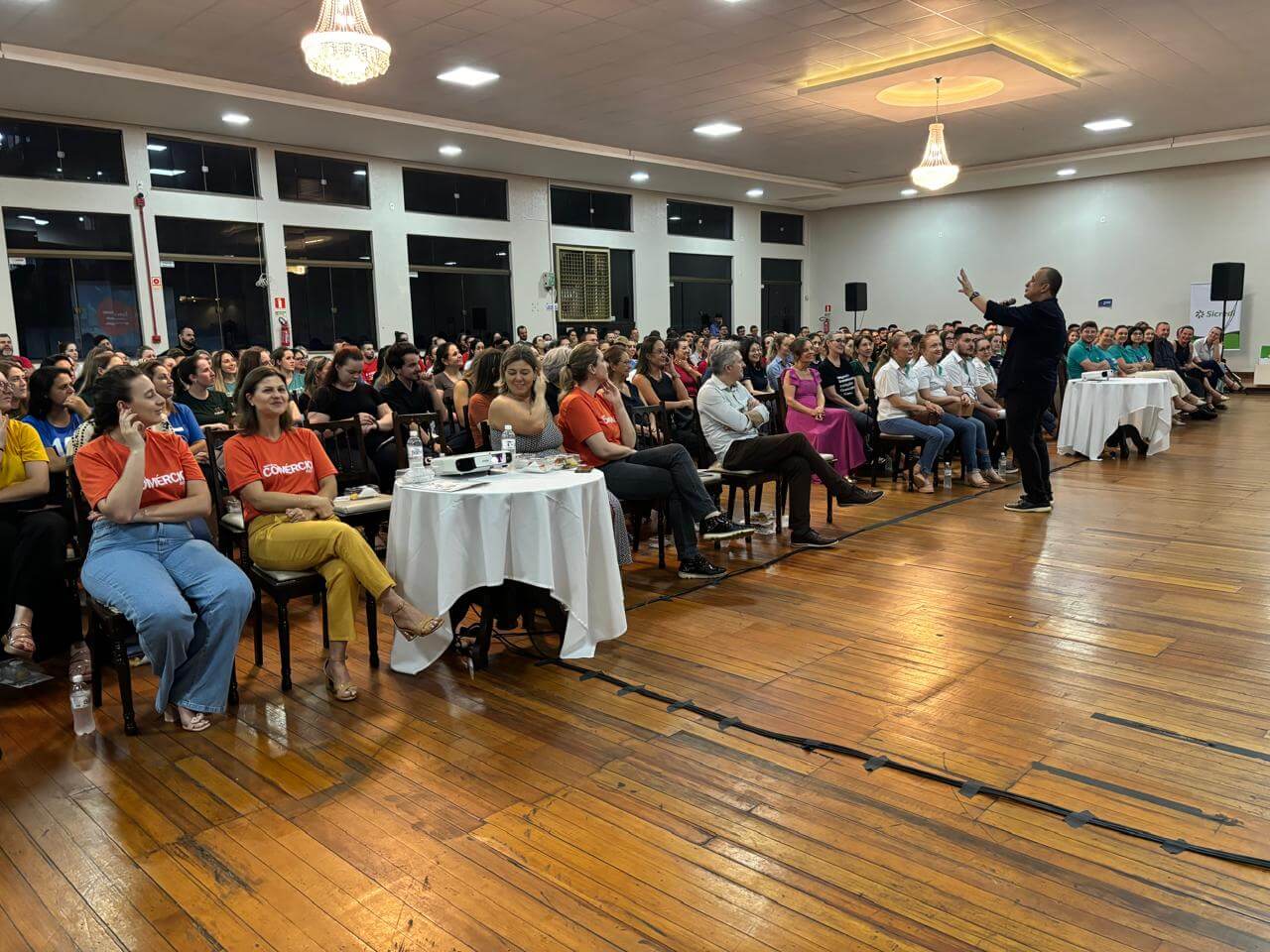 Capa AEFW realiza terceira edição do Novo Jeito Frederico de Atender