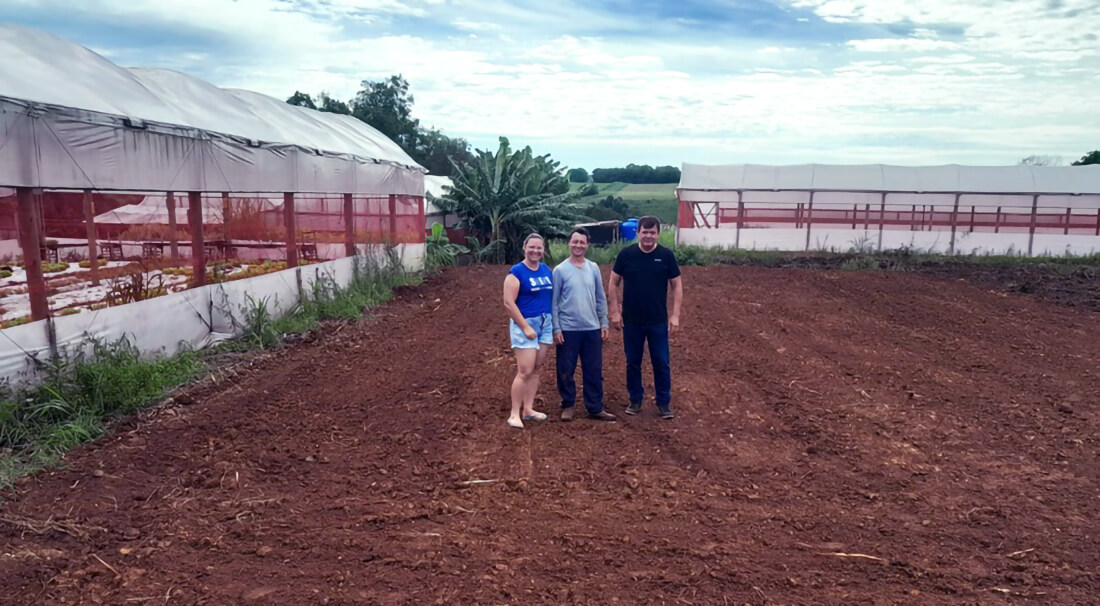 Capa Tiradentes do Sul investe em terraplanagem para novas estufas de horticultura