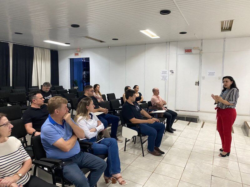 Capa URI/FW promove Fórum de Desenvolvimento Regional em Palmitos/SC