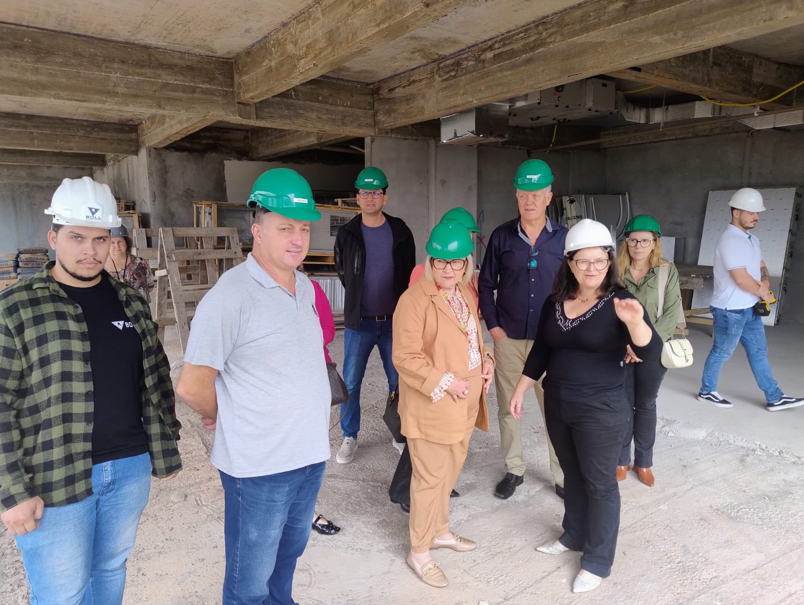 Capa Secretária Estadual de Saúde, Arita Bergmann, visita Três Passos e vistoria obras no Hospital de Caridade
