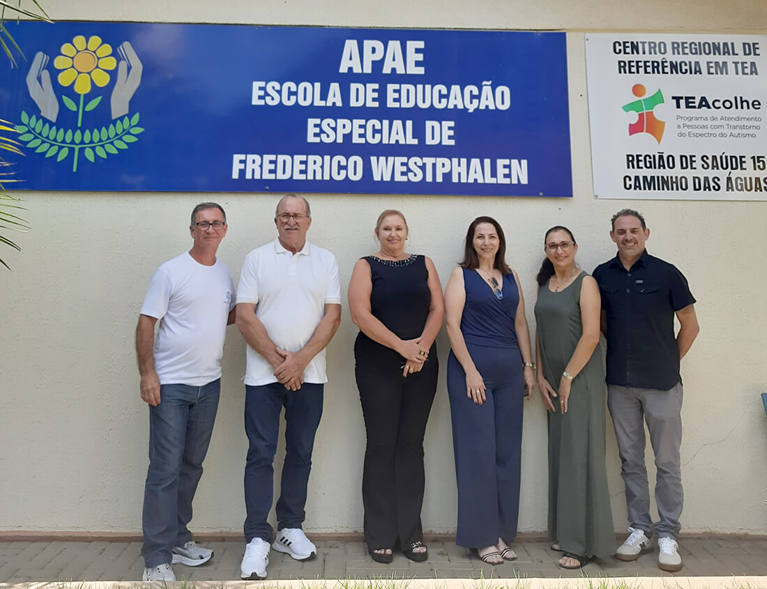 Capa Vereadores de Frederico Westphalen visitam a Apae e discutem melhorias para atendimento a pessoas com deficiência e TEA
