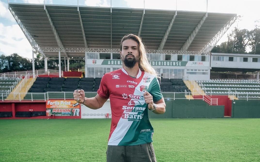 Capa Rocyan Santiago é anunciado pelo União-FW
