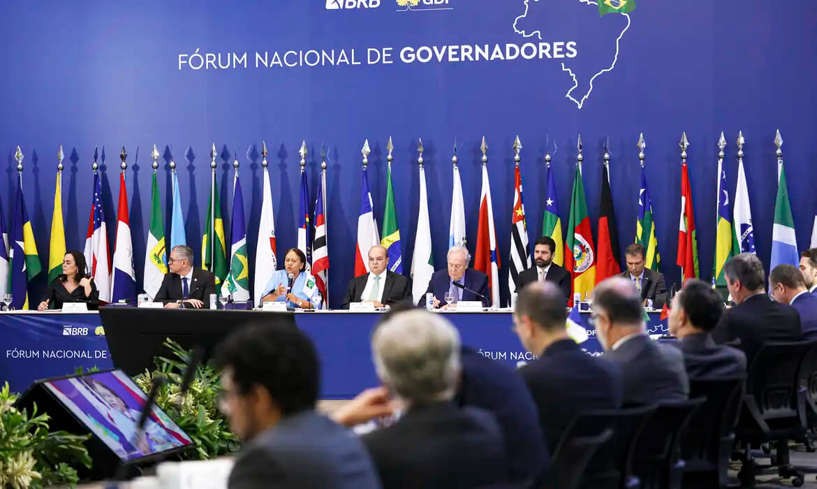 Capa Governadores aceitam IR isento até R$ 5 mil, mas querem compensação