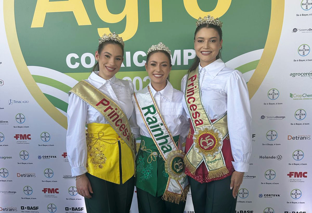 Capa Corte de Soberanas divulga Expofred 2025 na 9ª Expoagro Cotricampo