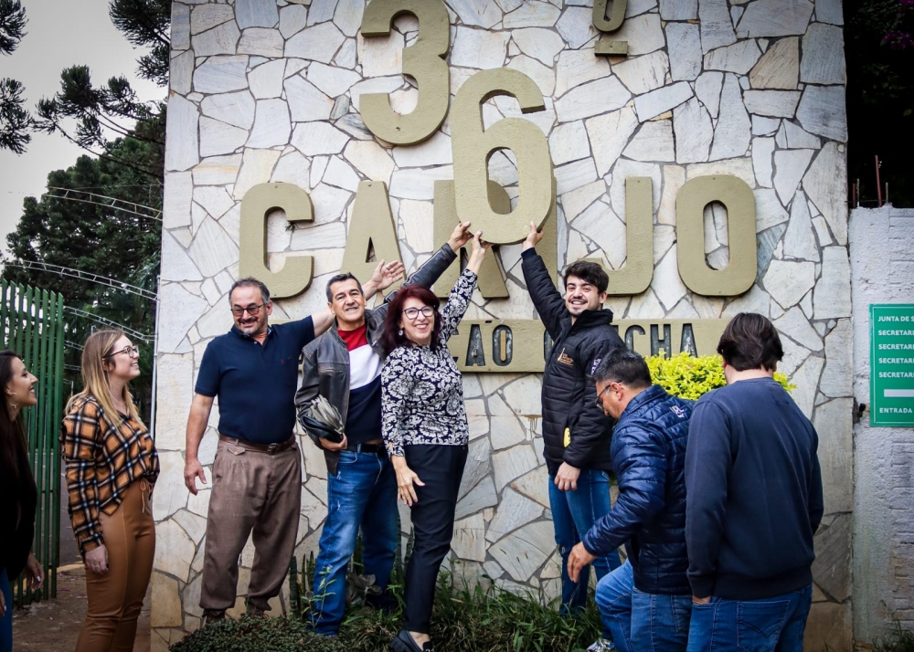 Capa Estão abertas vendas para o Acampamento da Cidade de Lona do Carijo