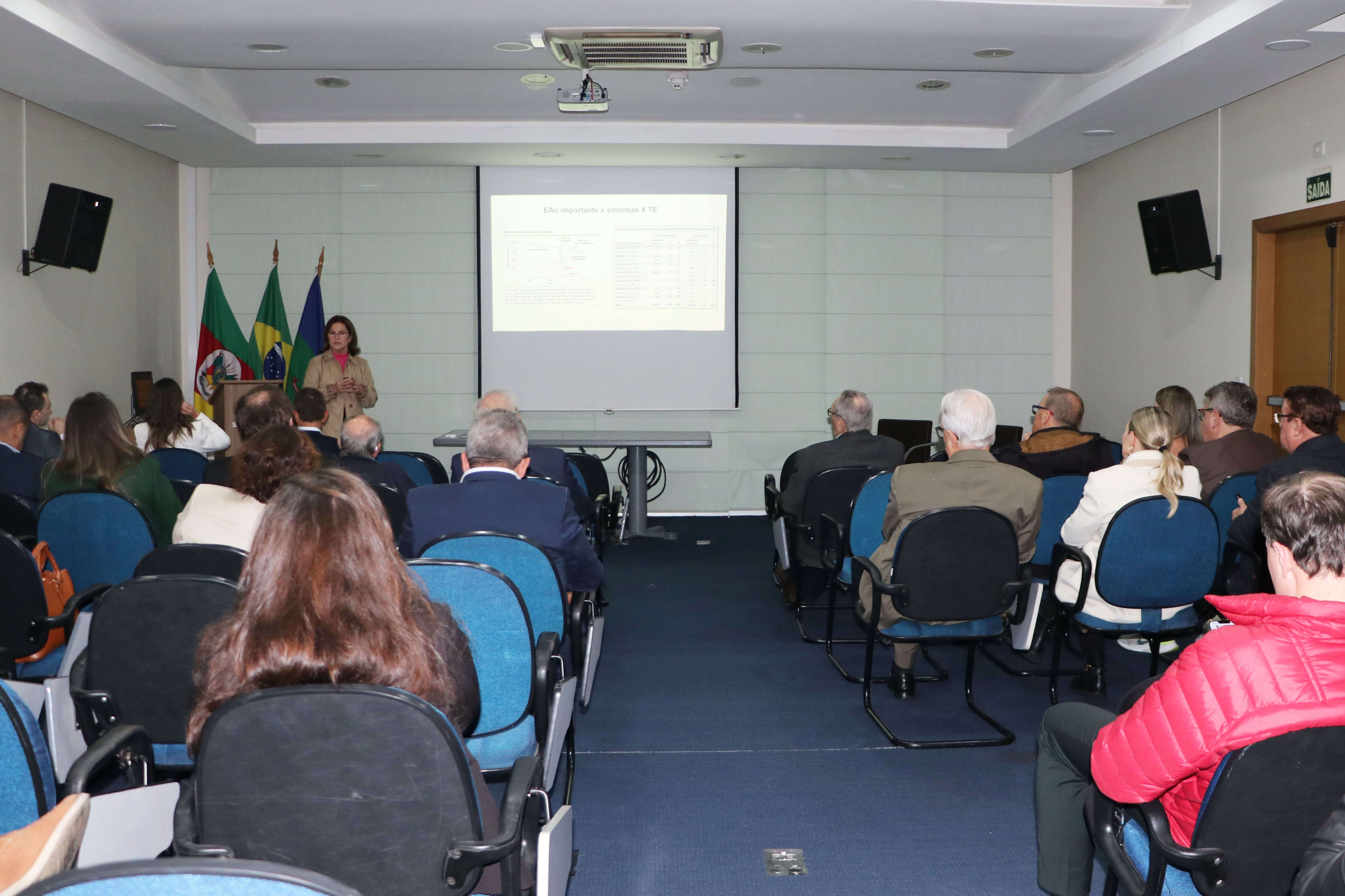 Capa Médicos cardiologistas participam de encontro técnico no HSVP