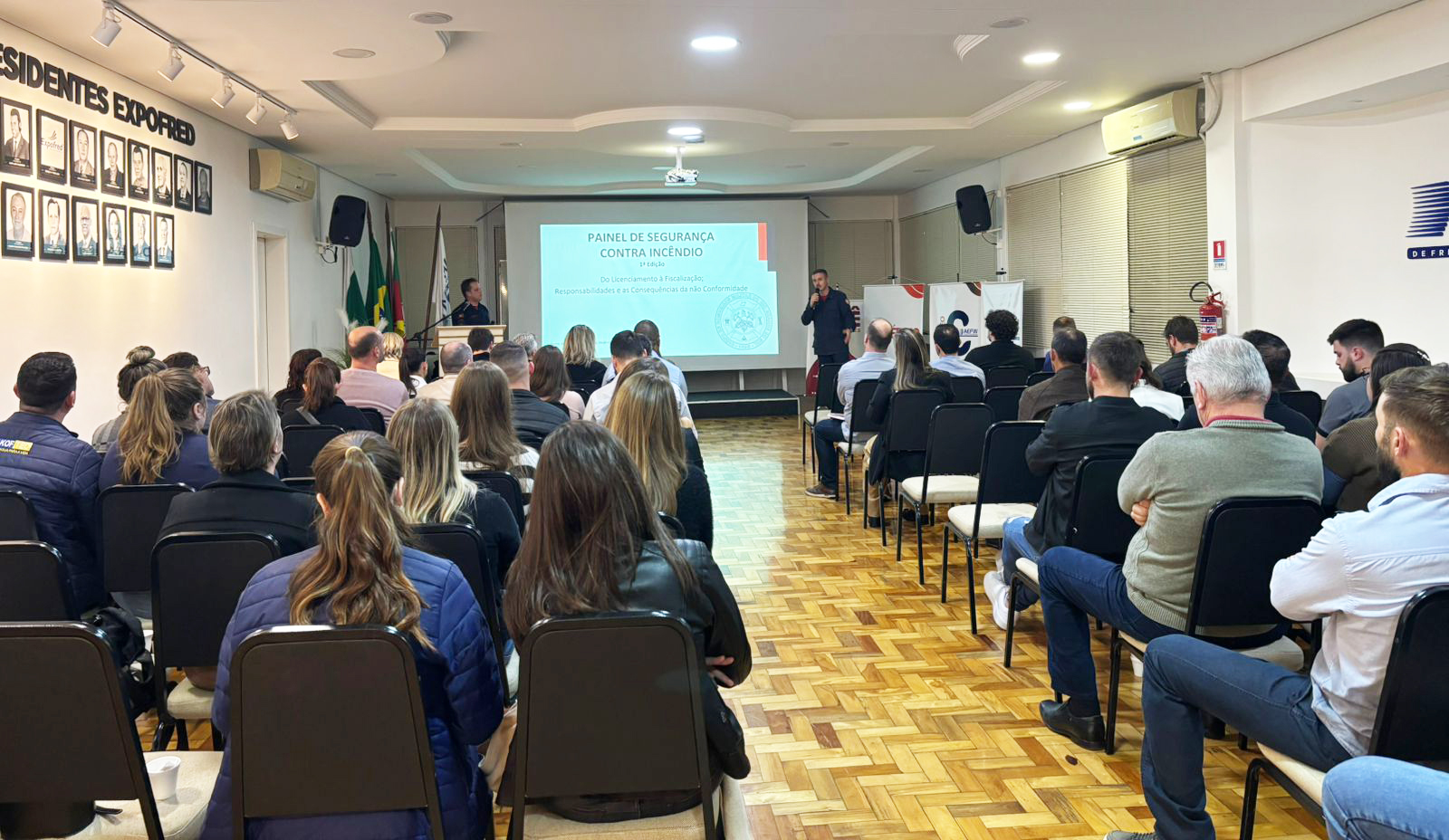 Capa AEFW promove palestra sobre legislação de prevenção e proteção contra incêndio