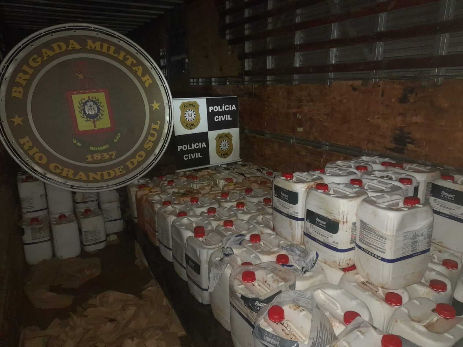Capa Coronel Bicaco: BM apreende agrotóxico contrabandeado