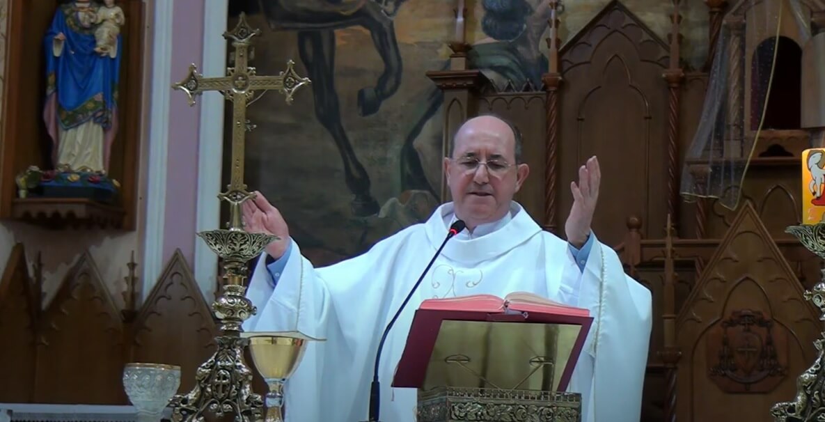 Capa Novena em honra a Santo Antônio chega ao quarto dia