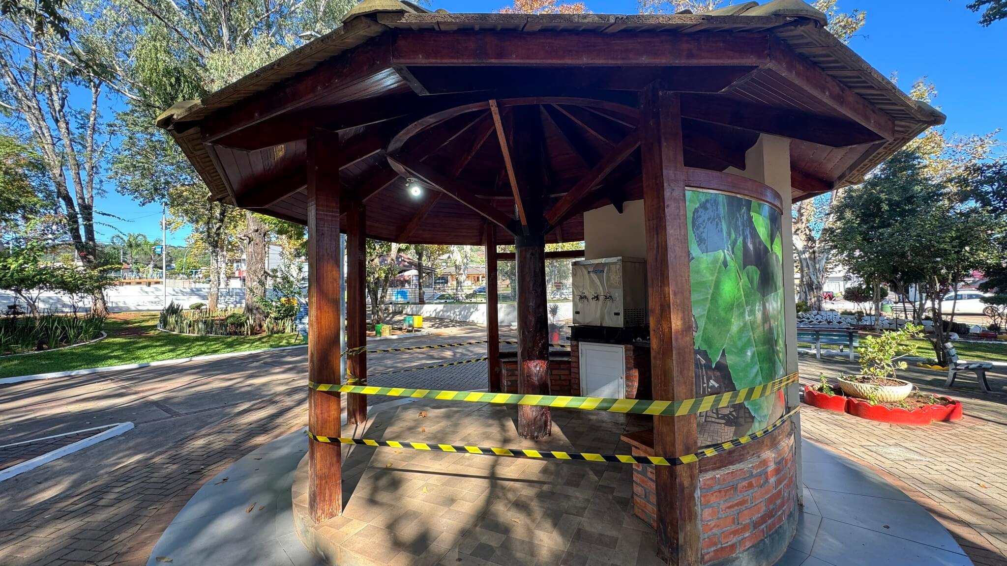 Capa Vandalismo em patrimônio público é registrado na Praça do Imigrante em Erval Seco