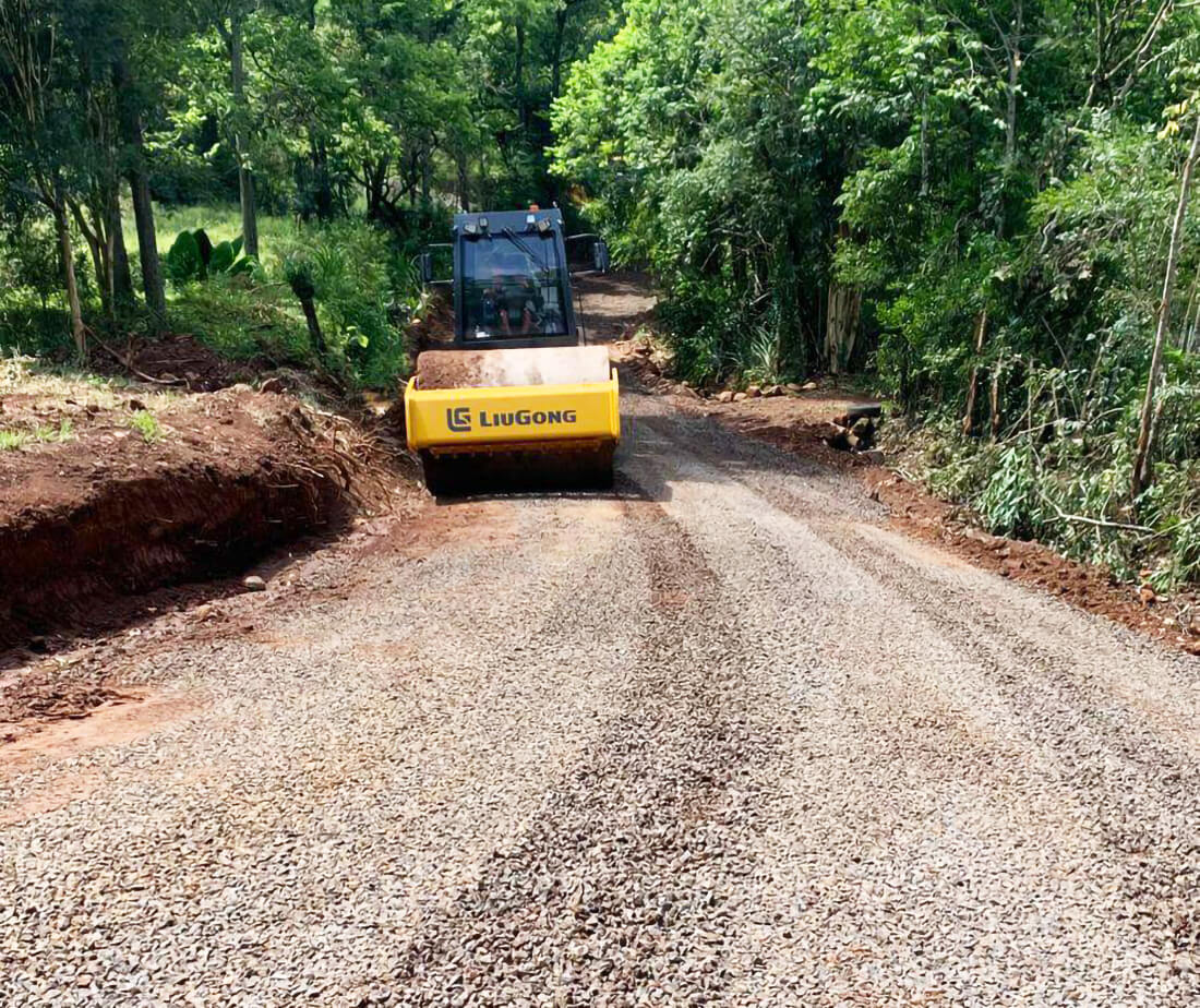 Capa Secretaria de Obras de Ametista do Sul intensifica melhorias nas estradas do interior