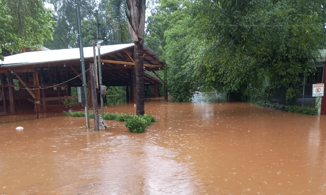 Capa Famílias são removidas em virtude dos alagamentos em Tiradentes do Sul