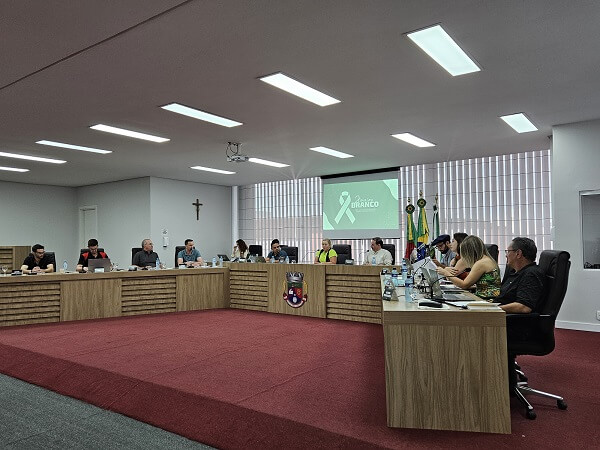 Capa Poder Legislativo aprova por unanimidade 221 cargos na 1ª Sessão Extraordinária