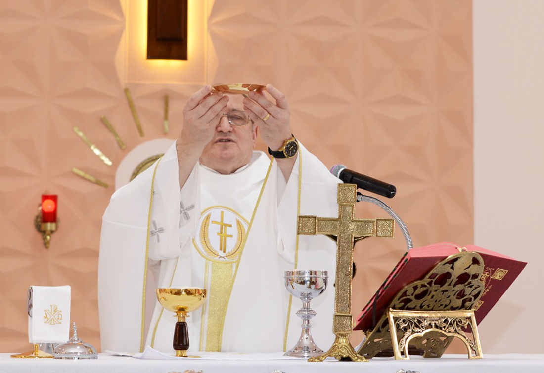 Capa Monsenhor Leonir Fainello celebra 40 anos de ordenação sacerdotal em Frederico Westphalen