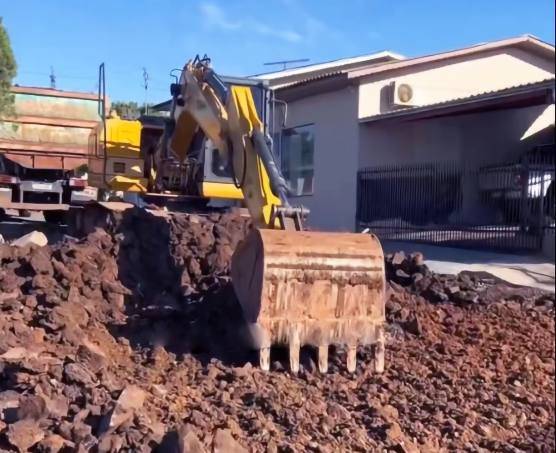 Capa Prefeitura de Palmitinho fiscaliza obras de creche, UBS, CRAS e pavimentação no bairro Santa Terezinha