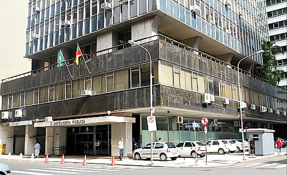 Capa Defensoria Pública do RS alerta para golpes usando nome da instituição e do Defensor-Geral
