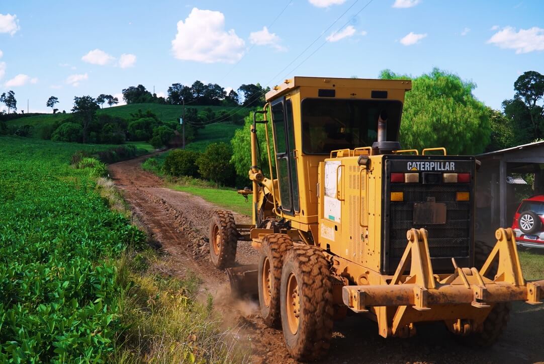 Capa Secretaria de Obras realiza manutenção em estradas do interior de Trindade do Sul