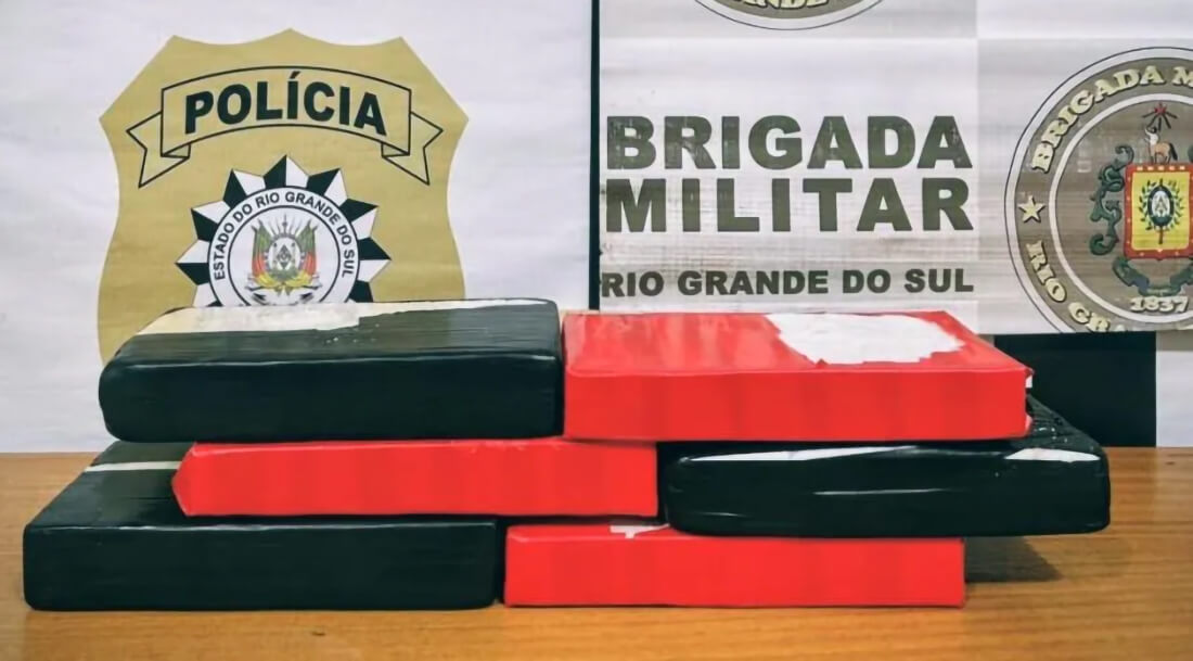 Capa Polícia Militar e Civil prendem mulher por tráfico de drogas em Três Passos