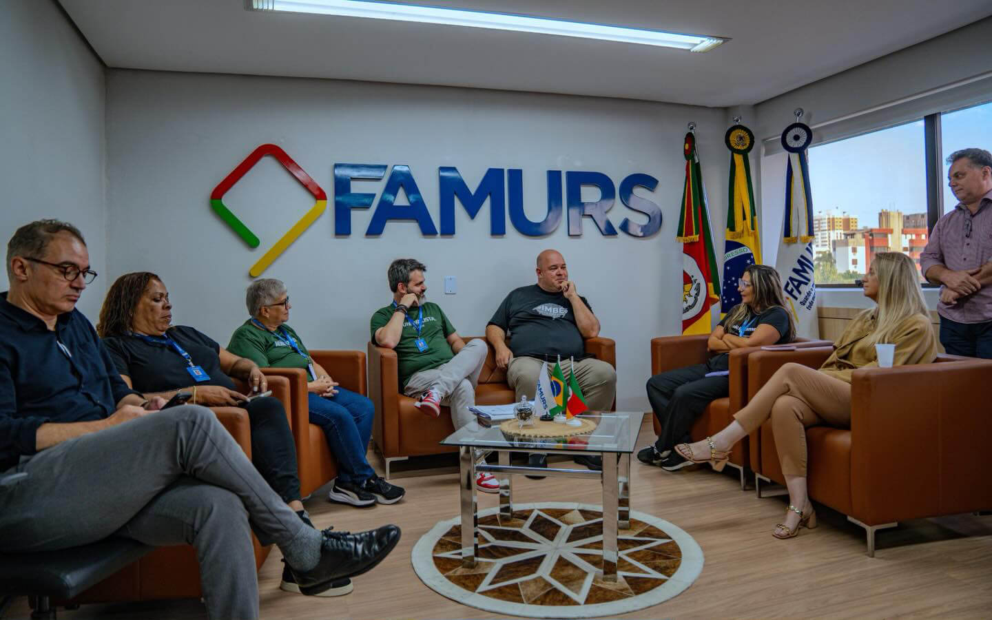 Capa Gestão 2026/2027 da Famurs estabelece novo fluxo de trabalho em diálogo com colaboradores