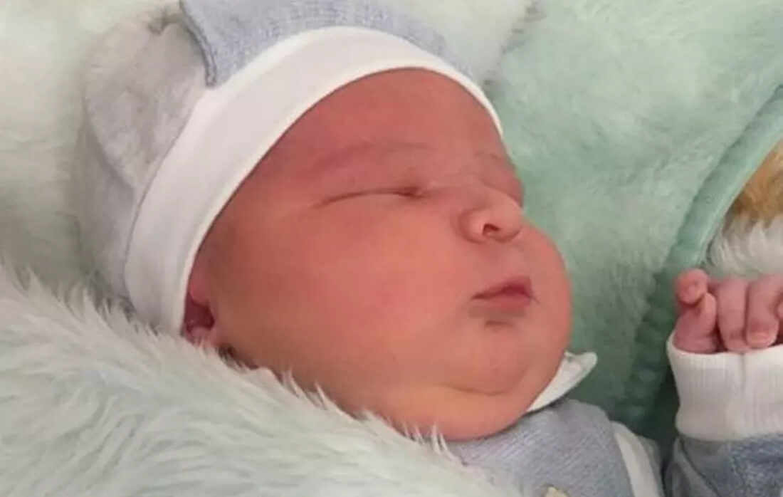 Capa Bebê nasce com mais de 5 kg e surpreende pais em Pomerode