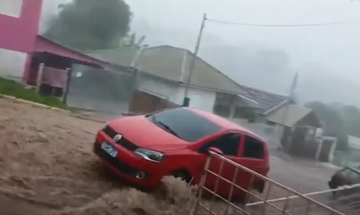 Capa Jovem de 21 anos morre no Rio Grande do Sul devido a tempestades