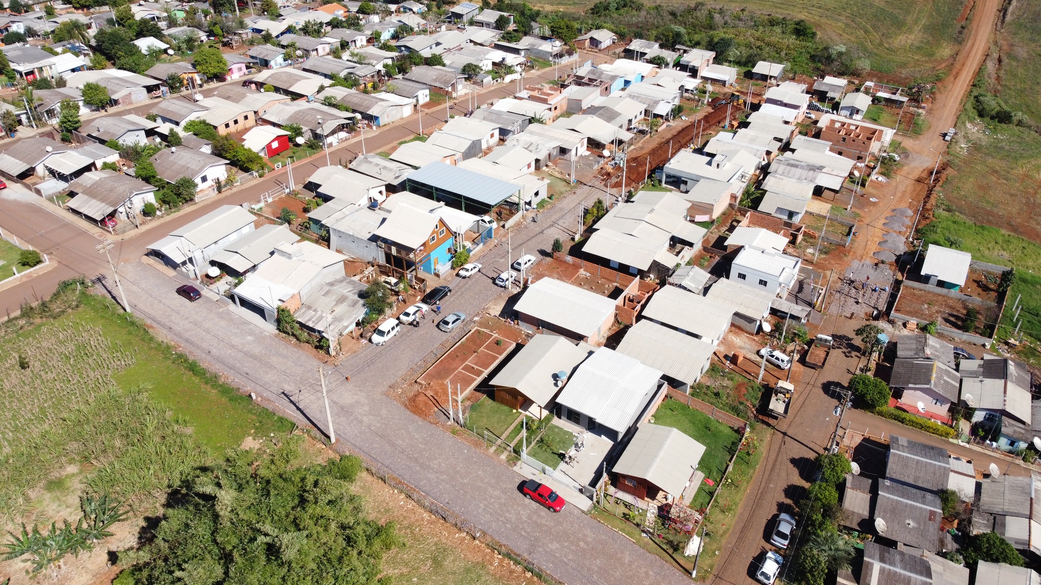 Capa Seguem as obras de calçamento nas ruas de Seberi