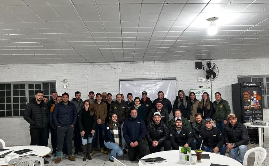 Capa Cotrifred promove treinamento técnico interno em parceria com a Nutritambo