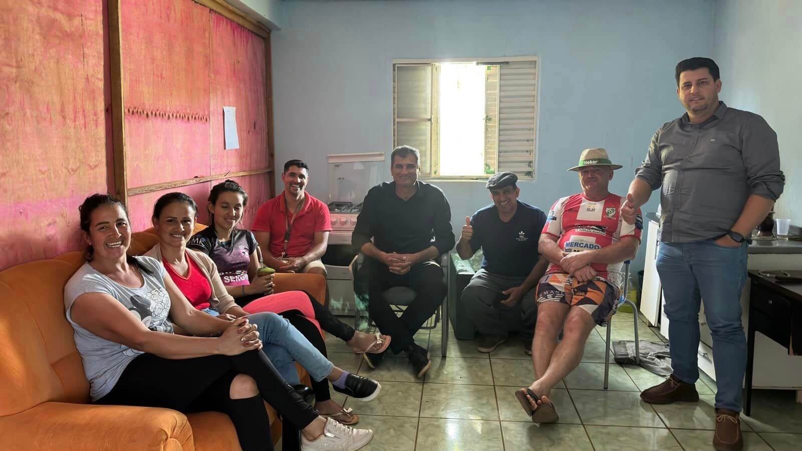 Capa Caiçara: Prefeito Municipal em Exercício e Secretaria de Obras e Urbanismo realizam reunião na Subprefeitura do Distrito do Ipuaçú