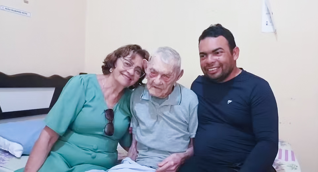Capa Brasileiro de 112 anos pode se tornar o homem mais velho do mundo após morte de britânico