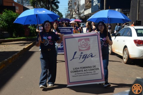Capa Liga Feminina de Combate ao Câncer promove caminhada do Outubro Rosa e Novembro Azul em Palmeira das Missões