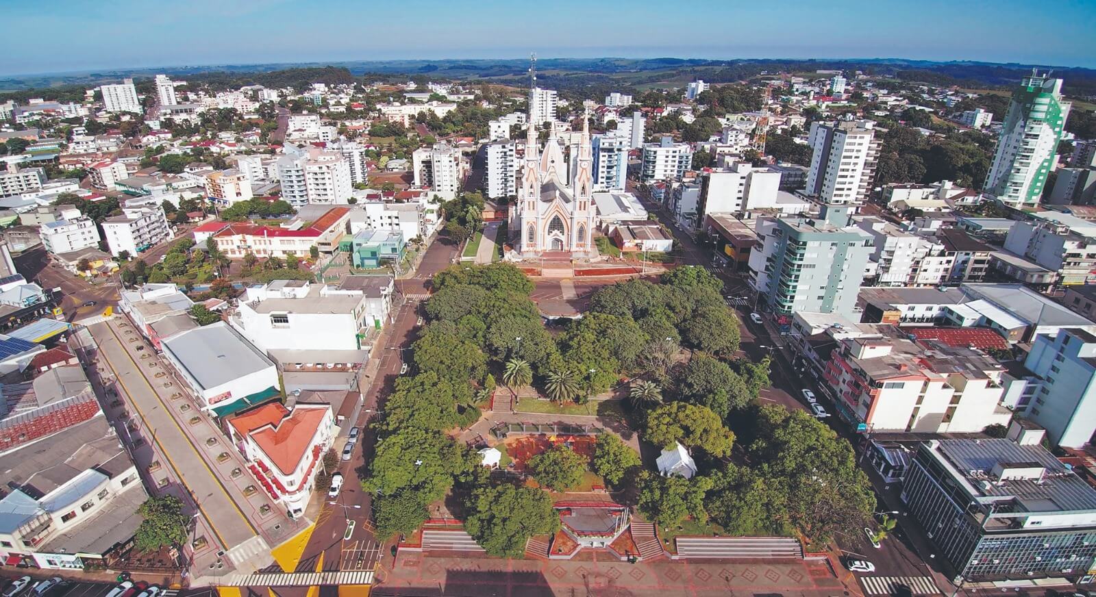 Capa Frederico Westphalen conquista reconhecimento nacional em gestão e governança