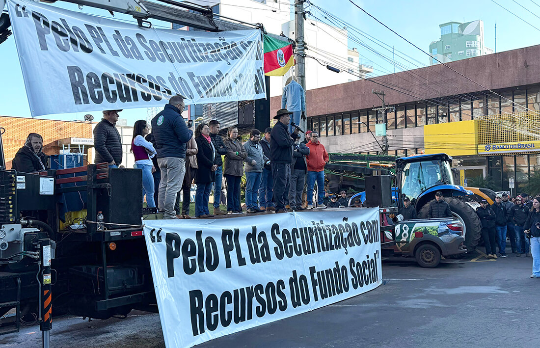 Capa Produtores rurais realizam grande manifestação em Frederico Westphalen em defesa da securitização das dívidas agrícolas