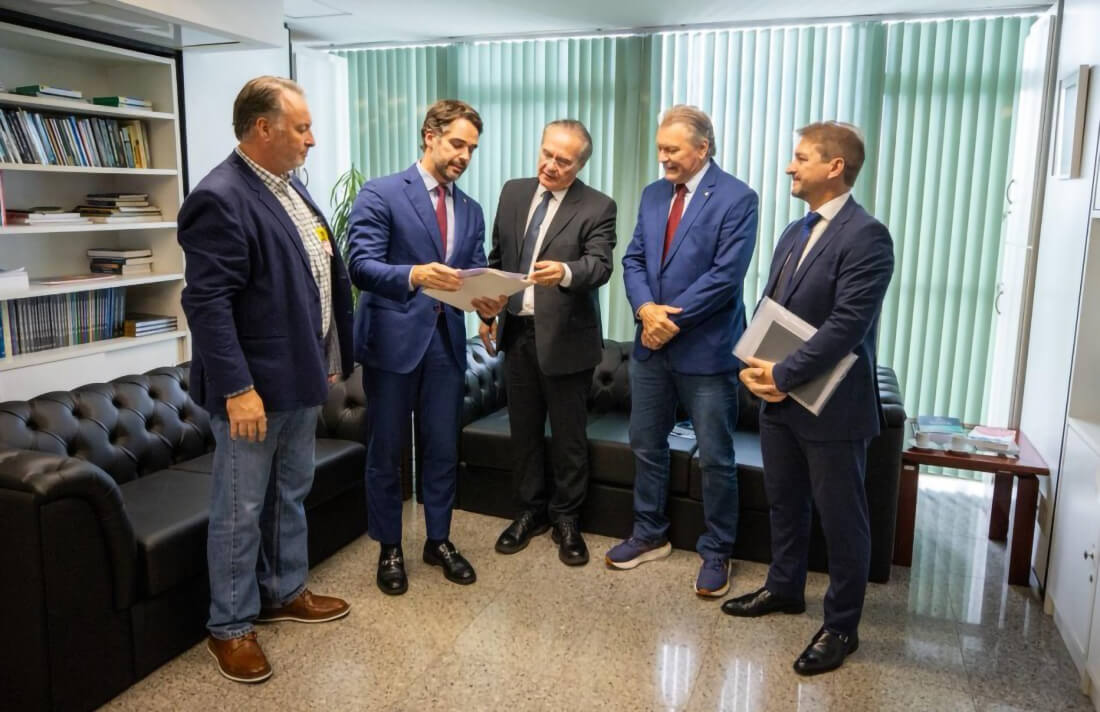 Capa Em Brasília, governador Eduardo Leite reforça defesa do refinanciamento das dívidas de produtores rurais